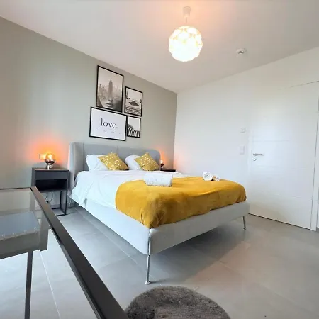 Charming 1br Flat With An Outdoor Space